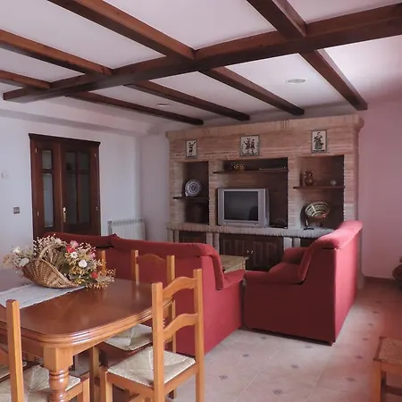 Apartamentos Turisticos El Refugio Mora de Rubielos Room photo